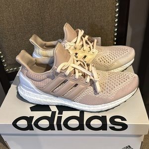 NWT Adidas Ultraboost DNA - women’s size 8.5